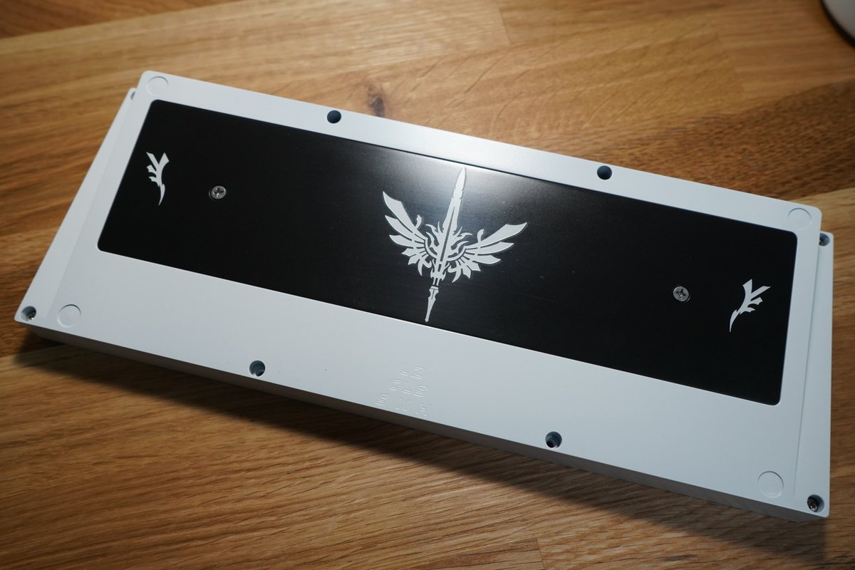 summitcables's tweet photo. Order #0002

Summitcables / LZ CLS H (Excalibur)

Bright White (Case)
Graphite Black + Clear Coat (Weight)
Bright White (Stencil Art) https://t.co/gSK4P1BIOS