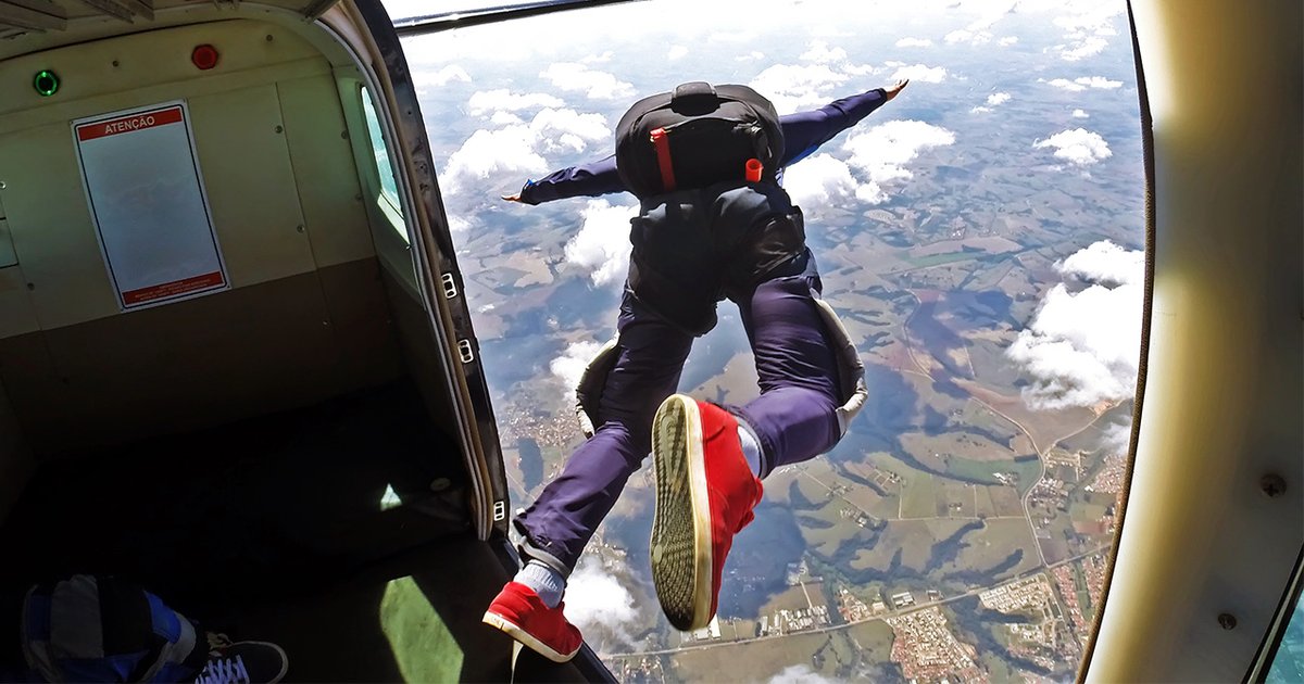 DavidCerullo's tweet photo. God doesn’t want you to give up when the going gets a little rough. He wants you to stick to it and fly with Him as your pilot. Watch 'Take a Leap of Faith.' Discover more at https://t.co/vICEWBotio! #StrengthenYourWalk #PFTO https://t.co/paMQswjade