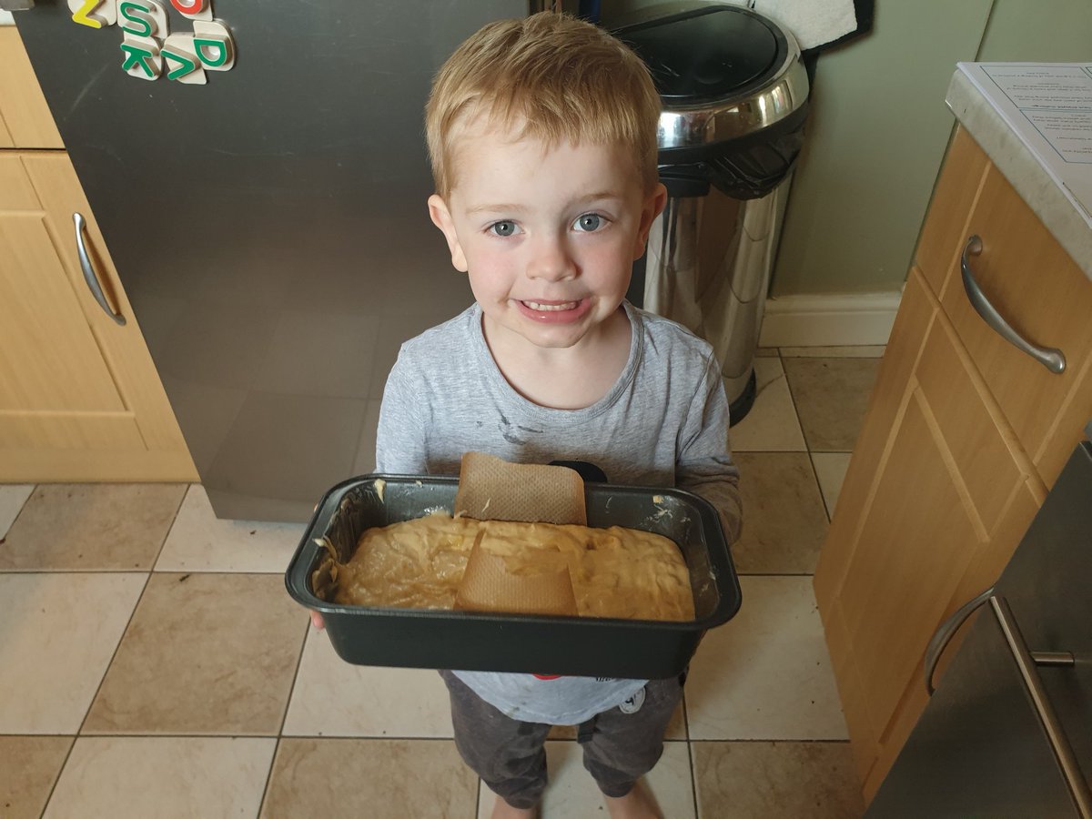 T23Pamela's tweet photo. @romillypsnurs Fynleigh helping mummy bake Banana and chocolate cake, cant wait to eat it with his brother https://t.co/8o64ayfjtg