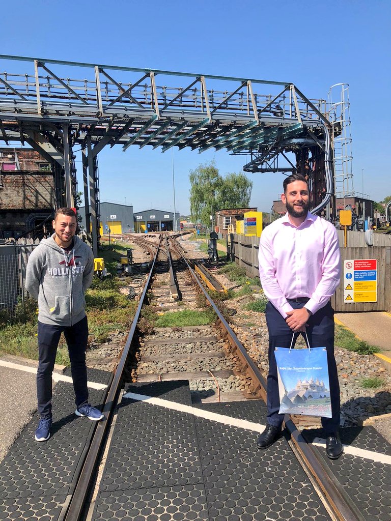Neasden Temple tweet media