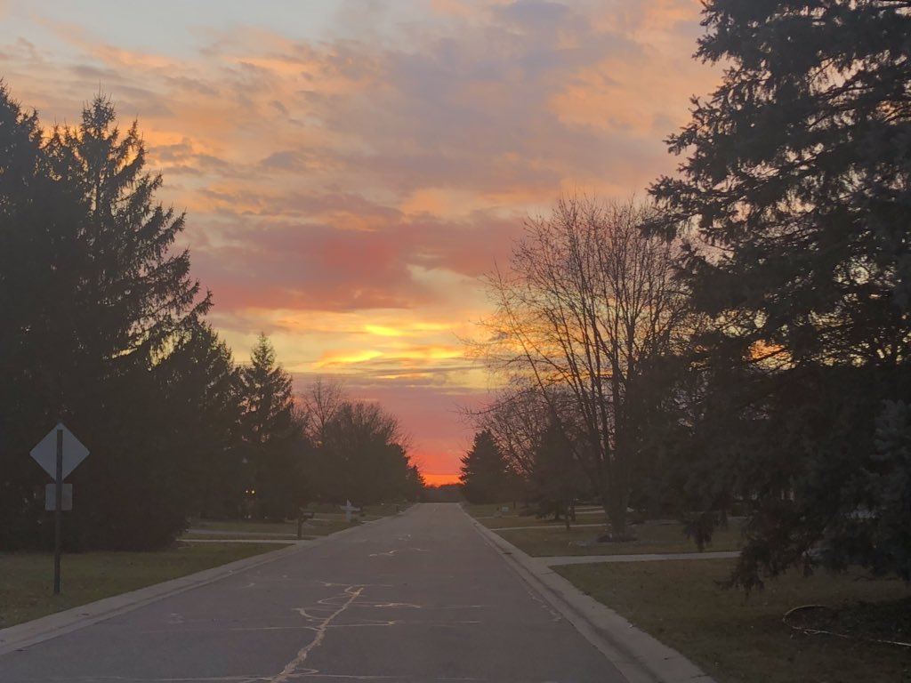 wjrradio's tweet photo. @PaulWJR is here for you today and he reminds us of the words of St. Francis of Assisi: “Start by doing what’s necessary, then do what’s possible and then suddenly you are doing the impossible.” https://t.co/FCz7EeNRu8