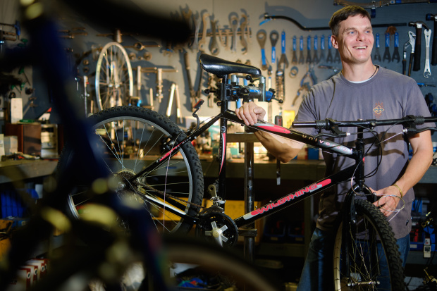 ChooseMoveCW's tweet image. In the Covid-19 crisis, #cycling is critical for many key workers to get to work. It can help maintain #physicaldistancing and is a healthy way to travel. For #cycling tips and offers visit #Cycles4KeyWorkers sustrans.org.uk/keyworkers