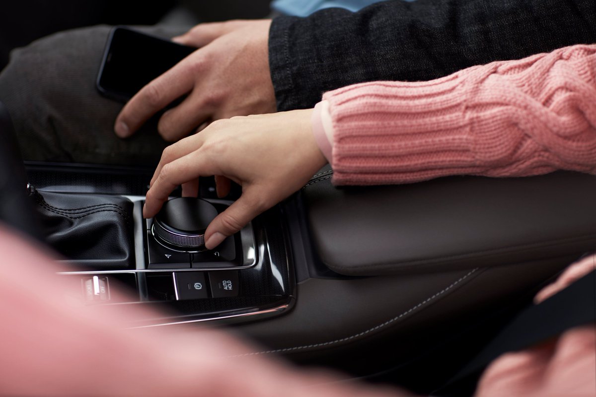 mazdamogacar's tweet photo. Ya queda menos para estar junt@s // There's less left for us to be together
#yomequedoencasa #estevirusloparamosunidos #Mazda #cx30 #automec https://t.co/7Lh7Gkzi0i