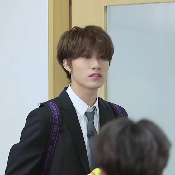 Yedam-Top 1 -Kopyahan ng assignment-Laging kumakanta mag-isa sa room tuwing umaga-Sumasama kila Mashiho pag nagti-Tiktok-Spiderman is life-"Yedam pa-followback sa twitter!!" "Sure mamaya!!" at naka-graduate nalang sila wala pa ring followback si Yedam