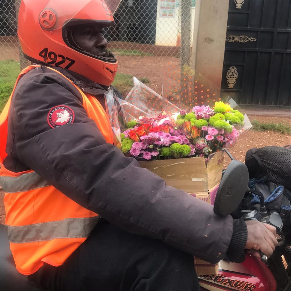 Rosecab_flower's tweet photo. "And when she smiles, the whole world stops and stares for a while..."
Bruno Mars.
🌺 🌹 🌸 🌷 💐 🌼 🌻 🌷 🌹 🥀 💖 
While you are staying safe at home gentle reminder that love doesn't stop; we offer free delivery within Kampala. https://t.co/dXqTtGTfam