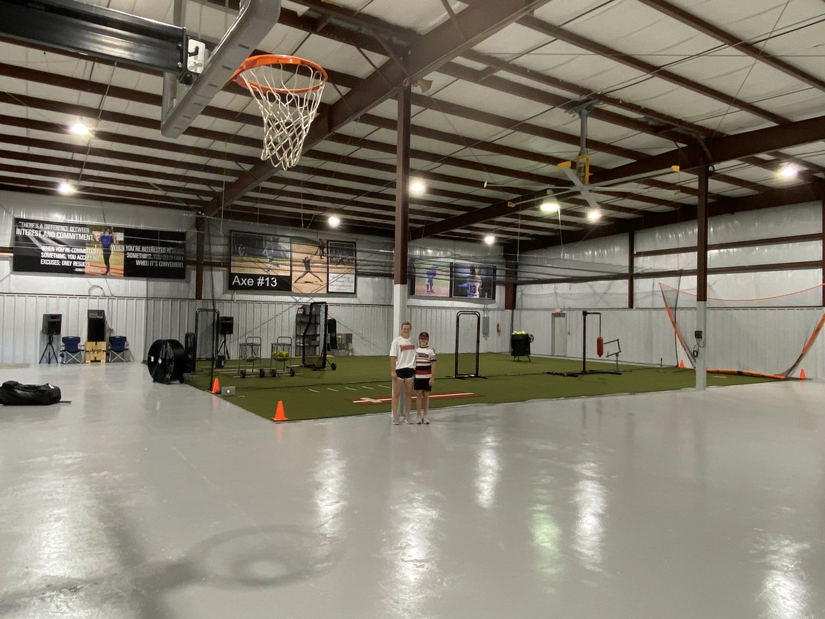 axemilanowski's tweet photo. Several years ago my dad surprised me with my own facility. I’ve been so blessed to always have a place to work! This week we moved in to a bigger area that my dad has been working long hours to get ready! He did an awesome job!  Giving God the Glory! @Los_Stuff @StriveSoftball https://t.co/MixYdakJnT