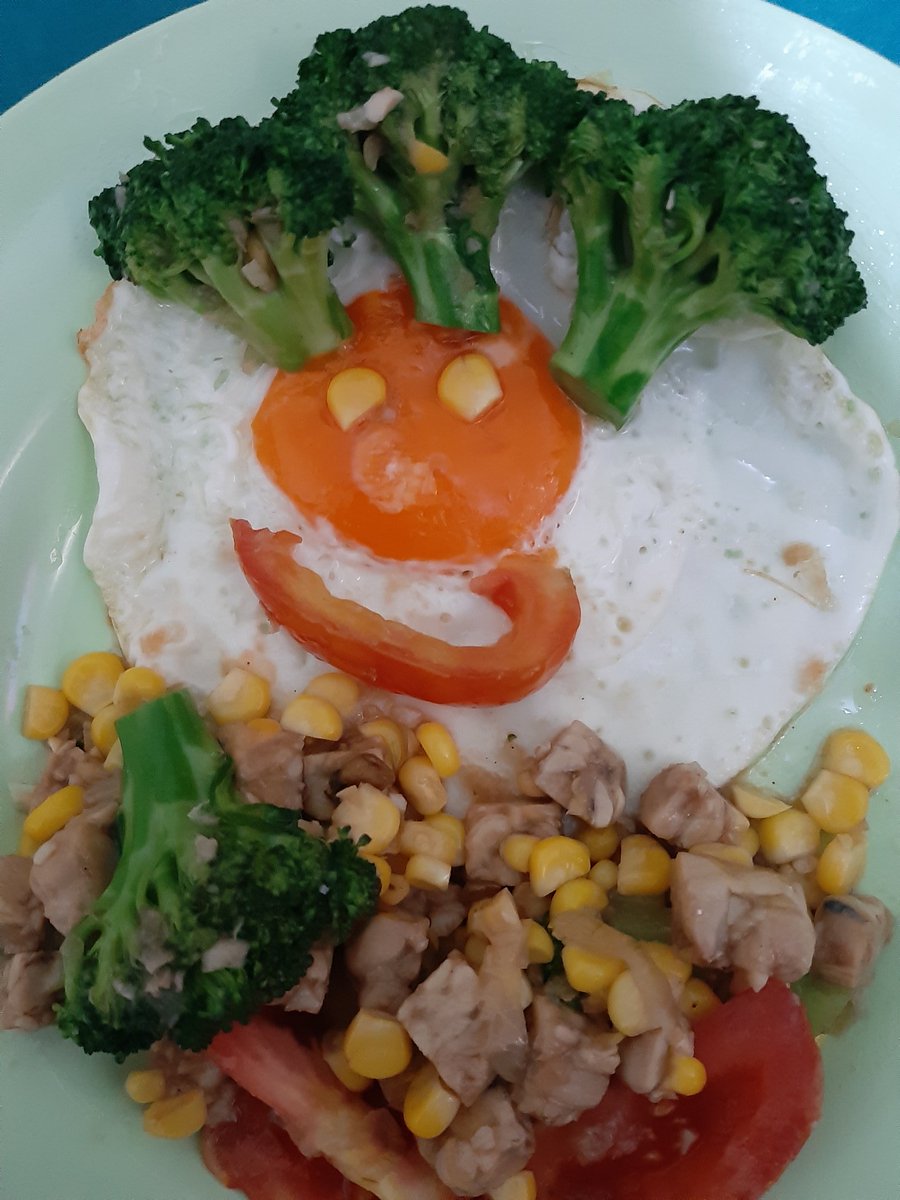 tee_yung's tweet photo. Masak-masak sehat
Produktif di rumah 😁 https://t.co/pNdTa6e8BX