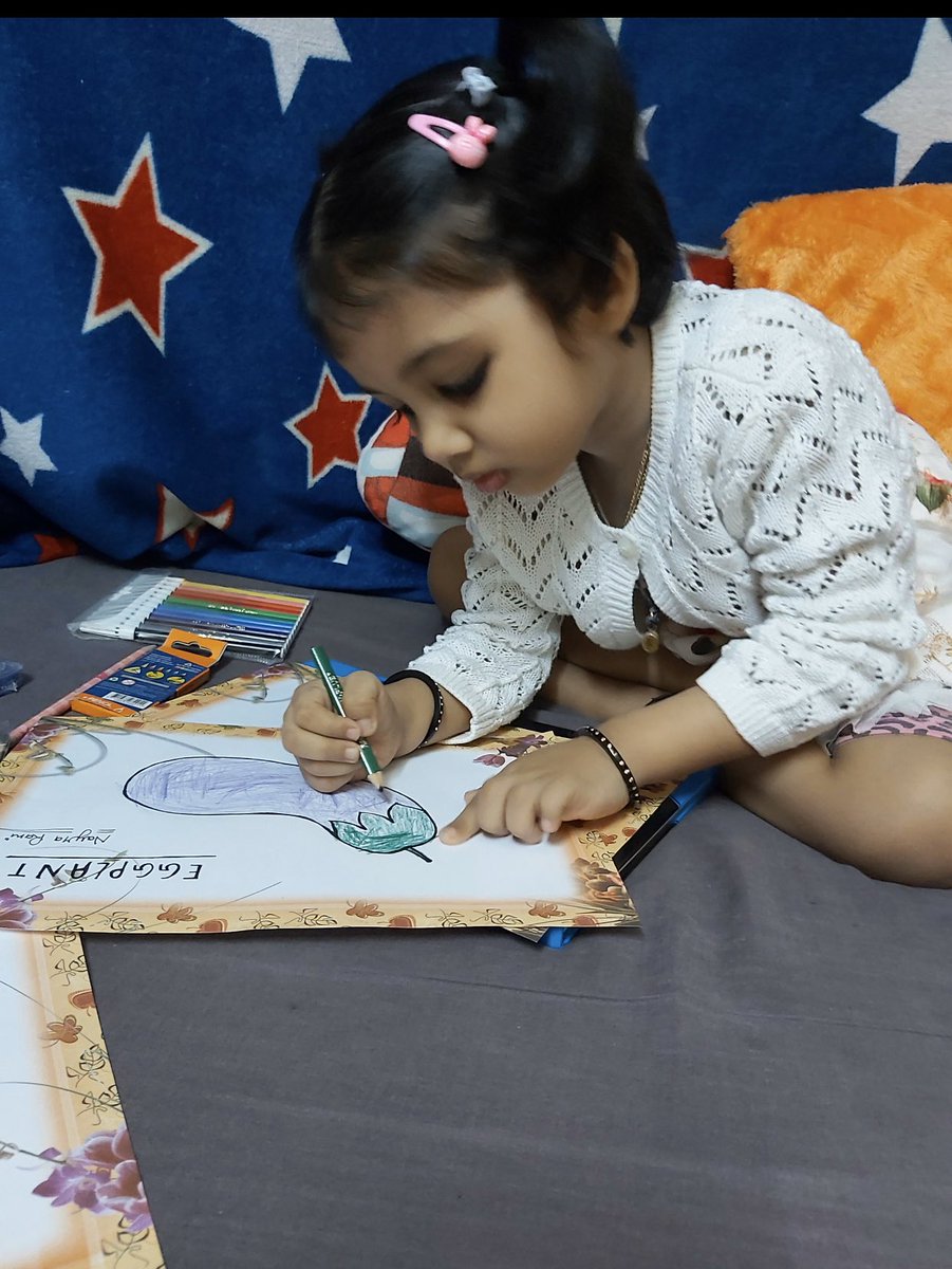 Rekhakrishnapi1's tweet photo. The kindergarteners of KGS enjoying the remote learning session.The children are learning and spending time in a purposeful manner.@ashex16 @Radha71871517 @BinojRoseline #gemscomingtogether @khaleejtimes @gulf_news @KHDA https://t.co/Xw4zFHsfU0