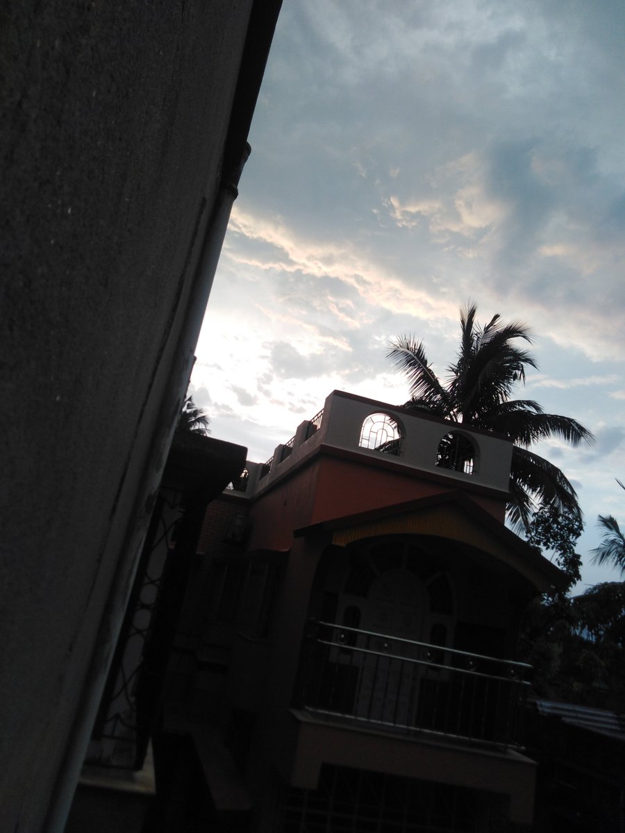 ShrutiR75654965's tweet photo. #weatherlover https://t.co/F2WWQ0oFJx