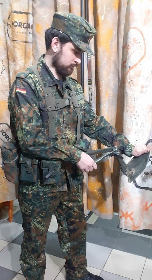 forceage2's tweet photo. Если вы интересуетесь военной полевой формой Германии:

Брюки https://t.co/rsWhfEgT7f
Куртка  https://t.co/Vgp5crgNmv
Ботинки-берцы Kampfstiefel https://t.co/xQ8S8hWI7i
Рюкзак https://t.co/4Q0BTBRNTE
РПС https://t.co/9KwjBl73ax
Кепка  https://t.co/rqoFOhR3sB

#flecktarn https://t.co/4dOplz1c8Q