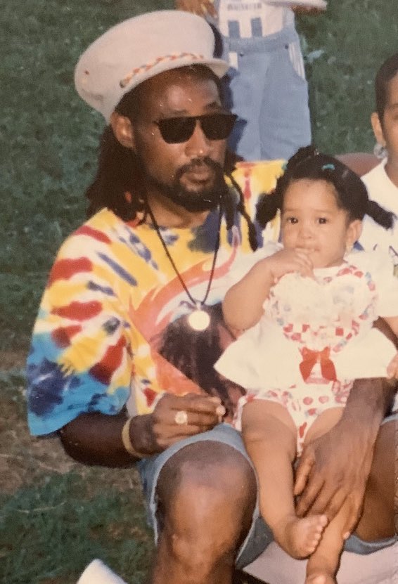 tkeri_xo's tweet photo. Happy birthday dad. Thinking of you today &amp; always. Cant believe its been 8 years since we last spoke...8 yrs. As the days go by i really see how alike we are...more than i ever thought lol 😩 dad I miss you, I love you. Continue watchin over me and sis. Rest easy 🤍✊🏽 #styleonem https://t.co/g8BWFXzTqv