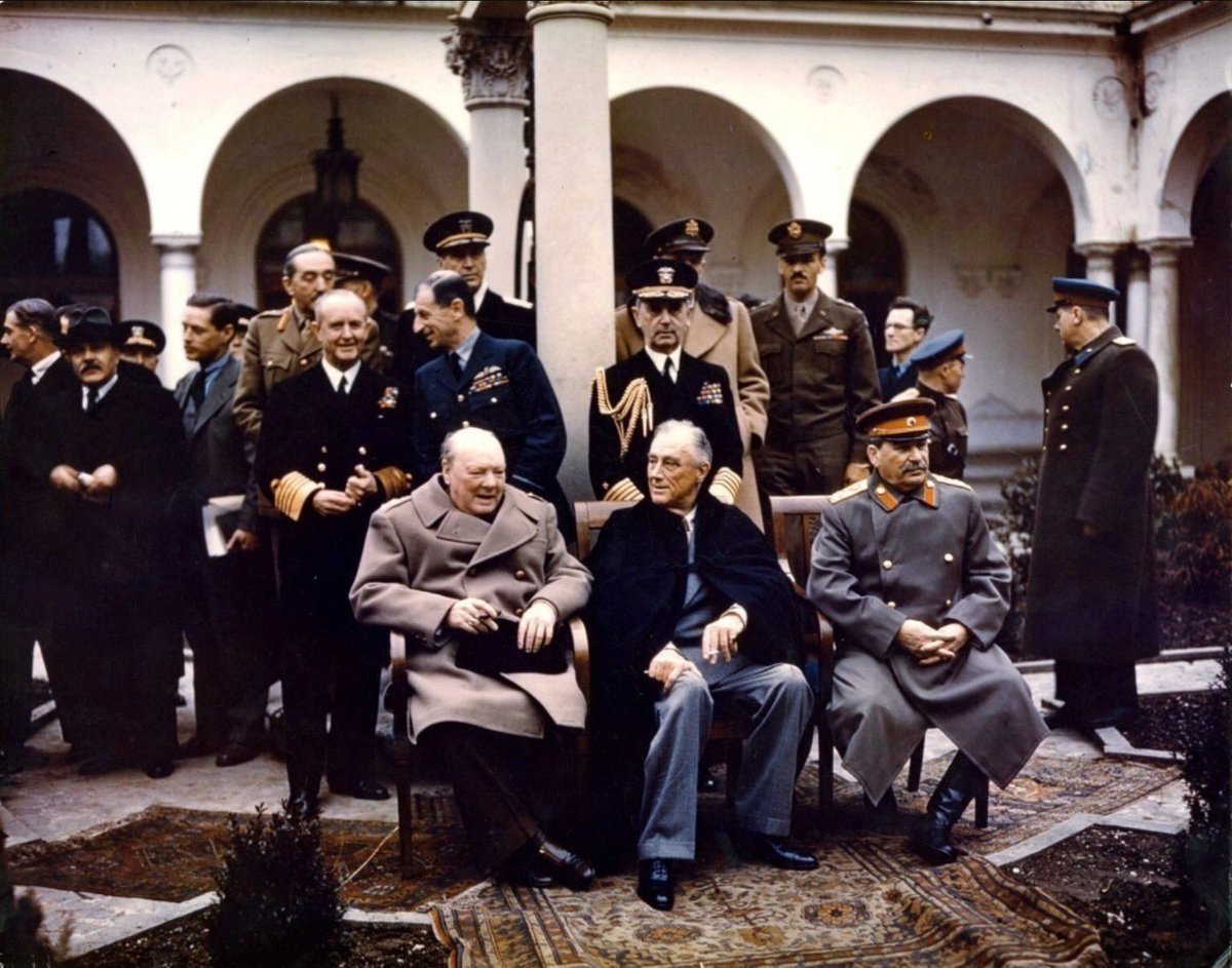 ChaseCatoRVHS's tweet photo. The final day of #POTUSProfiles as the AP Exam ends in 1945. President Franklin Roosevelt dealt with the two biggest crises of the 20th Century, the Great Depression and World War II. https://t.co/hBNnXJd8tL