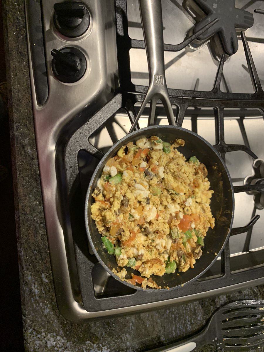 pollypencilplow's tweet image. Powered up with #incredibleegg #proteinfirst. I added asparagus, mushrooms, green onion and tomato #veggies (oops, tomato is a #fruit), and feta. Send some love to all #protein farmers today—plant and animal—stewards of America’s food supply! #StayHome