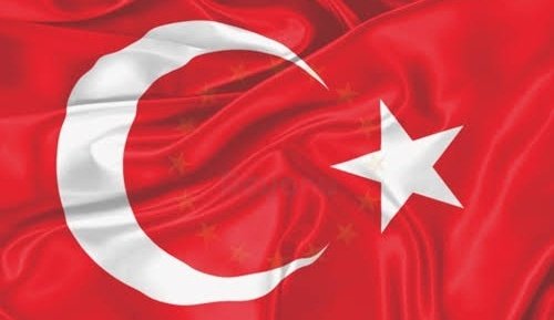 DeppWebHaber's tweet photo. İspanya'da tirajı yüksek gazetelerden spor gazetesi Marca, internet sitesinde 4 gün önce “Dünyanın en güzel bayrağı” anketini başlattı. 42 ülkenin katıldığı ankette Türk Bayrağı 256 bin 700 oyla 1'inci sırada yer aldı. https://t.co/szJAemaDzu