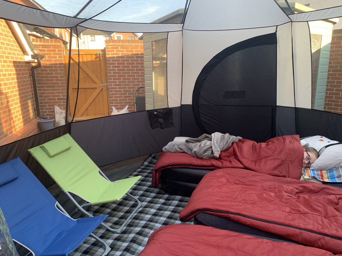 AlisonTowler's tweet photo. Oscar slept under the stars last night. Looking out for SpaceX 🚀 satellite 🛰 train and meteors!! 🌠 ✨ with his brother Edward @stevezx636 @newhallinfants @newhallzebras1 https://t.co/BgS711zNUN