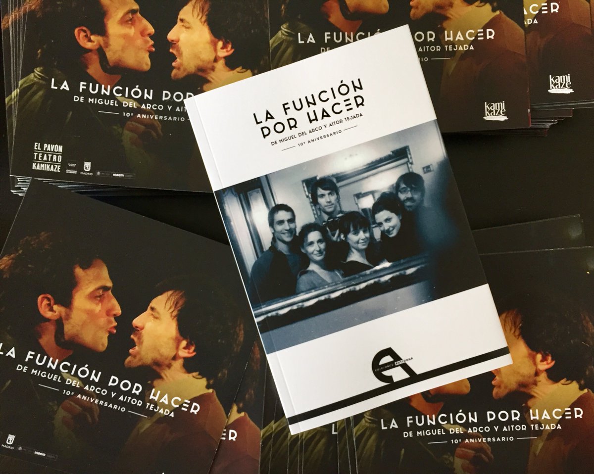 Feliz #DíaDelLibro y #SantJordi a todos.
Nos vemos pronto🌹
#23deAbril