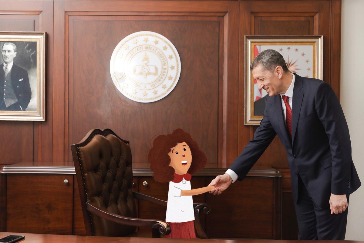 Arkadaşlar, koltuğa oturamadığımız için sosyal medyayı devraldık demiştik. Şimdi görevi devraldık Ziya Öğretmenimizden. Beklentilerinizi buradan yazabilirsiniz. Okullar açılınca ne yapalım?😊🇹🇷