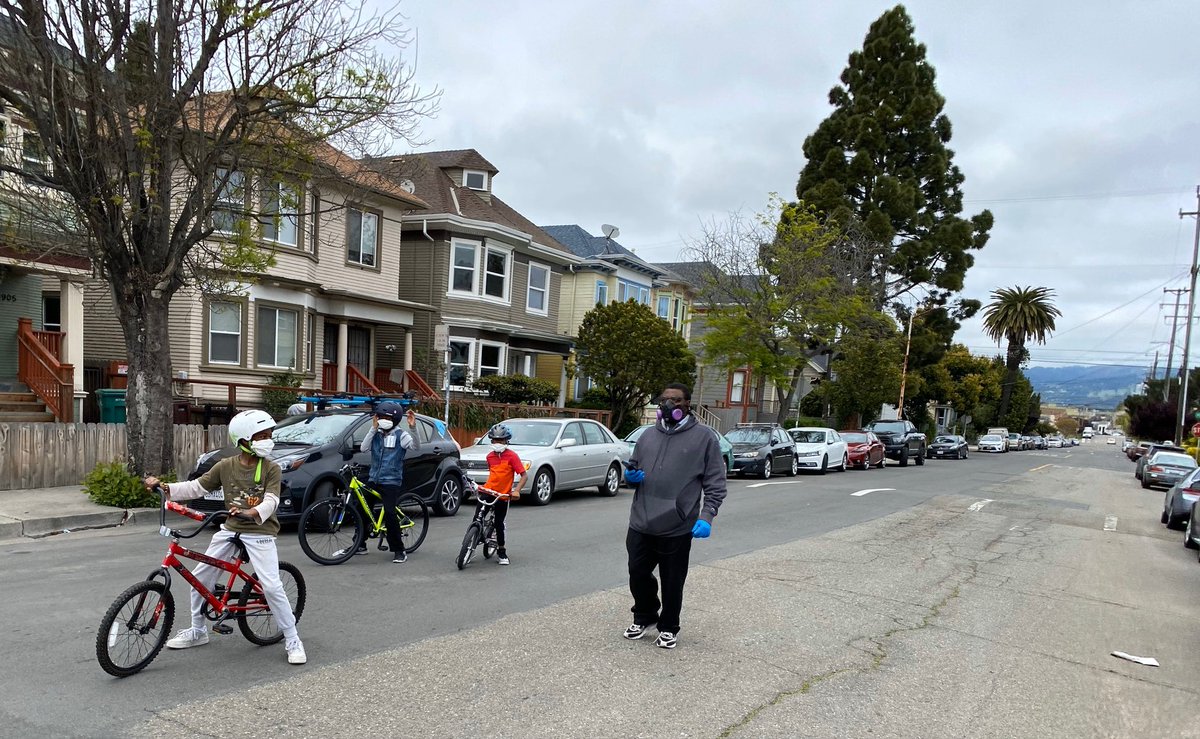 Oakland has implemented 74+ miles of  #OpenStreets or  #SlowStreets on 10% of the city's streets, in an effort to allow safe pedestrian and bike mobility. “This is an opportunity to remember that these are our streets, not just streets for cars."  https://www.citylab.com/transportation/2020/04/slow-streets-oakland-car-free-roads-pedestrians-covid-19/609961/?utm_source=twb