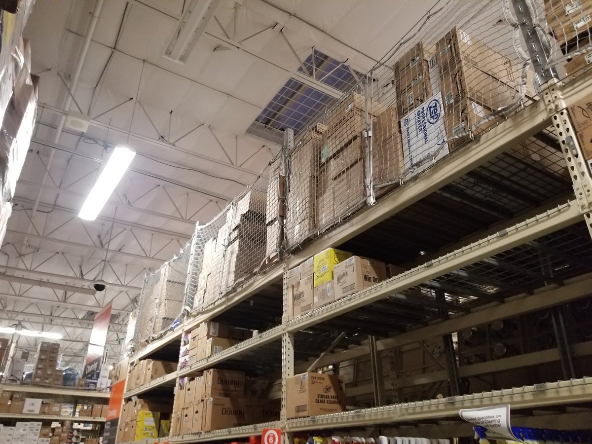 GaryLister9's tweet photo. HB6963 before and after power pack down cleaning aisle. Clearing overheads for the next wave@downeypackerfan@Steven_Mousseau@RoyStrait https://t.co/ZKMyFXgDBX