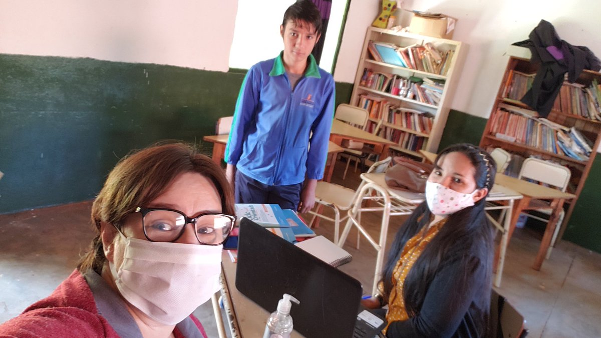 Laura_Noremberg's tweet photo. Entrega de Cuadernillos
#Ext25 Colonia Primavera #SanPedro #SecRuralPluriaño #UGL3
Tomando las Precausiones correspondientes por Cuarentena.
Aprendemos desde Casa🏡
#Misiones 💪💪💪
@Estelatavares14 @miguel_sedoff @linares_cielo @misioneseduca @CGEMisiones @jalbertogalarza https://t.co/I3WSCmti1s