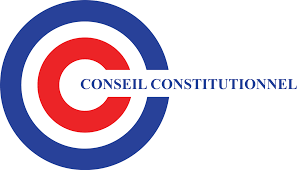 Le Sénat et le Conseil Constitutionnel ont une cocarde anglaise pour logo et personne ne dit rien?  Mais où va le monde? via  @covfefelix