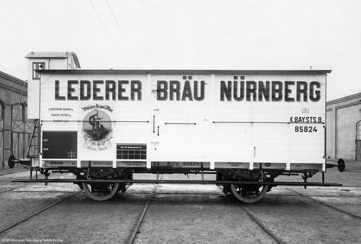 Zum #TagdesdeutschenBieres werfen wir einen Blick auf den Beginn des Schienengüterverkehrs in Deutschland! Er startete am 11. Juli 1836 mit dem Transport zweier Bierfässer des Nürnberger Bierbrauers Lederer nach Fürth. Später ging es mit solchen Bierwagen in die weite Welt! #tbt