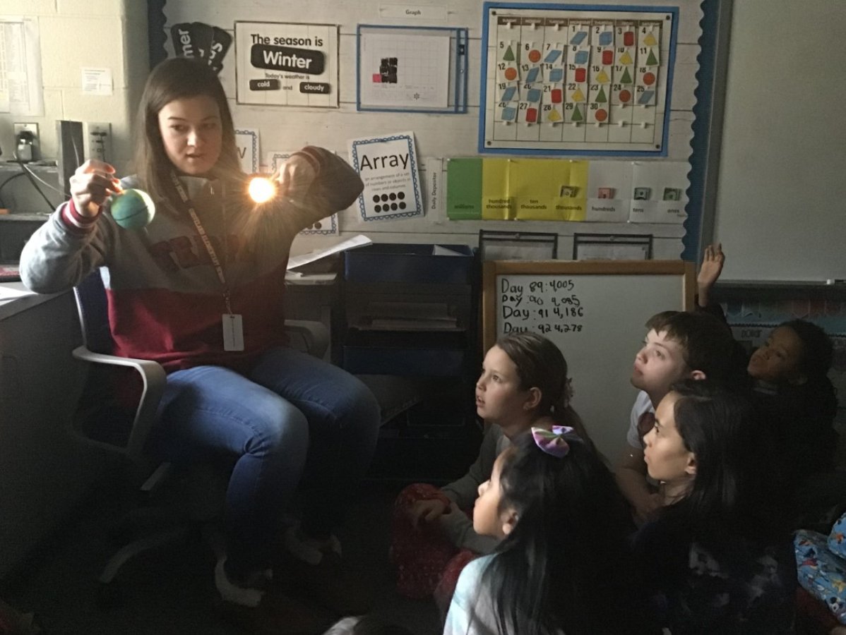 Welcome to the CB twitter-verse, <a href="/AlyssaPizzigoni/">Alyssa Pizzigoni</a>! Alyssa showed such creative flexibility and resiliency as her student teaching transitioned to distance learning! As her semester ends, what are the best pieces of advice we can share with her? <a href="/CBSDSchools/">Central Bucks SD</a> <a href="/CBGrovelandEl/">Groveland Elementary</a> #CBDLP