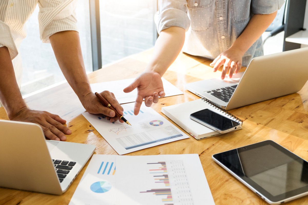 Dicom20's tweet photo. 5 Facteurs clés de marketing digital à surveiller🧐

1️⃣ Taux de conversion
2️⃣ Coût du lead
3️⃣ Taux de rebond
4️⃣ Nouvelles sessions
5️⃣ ROI

Chez Di com, nous avons une équipe complète d’experts  qui connaissent les meilleurs moyens d’évaluer votre réussite en ligne.

☎️0672664425 https://t.co/u93kV7ouly