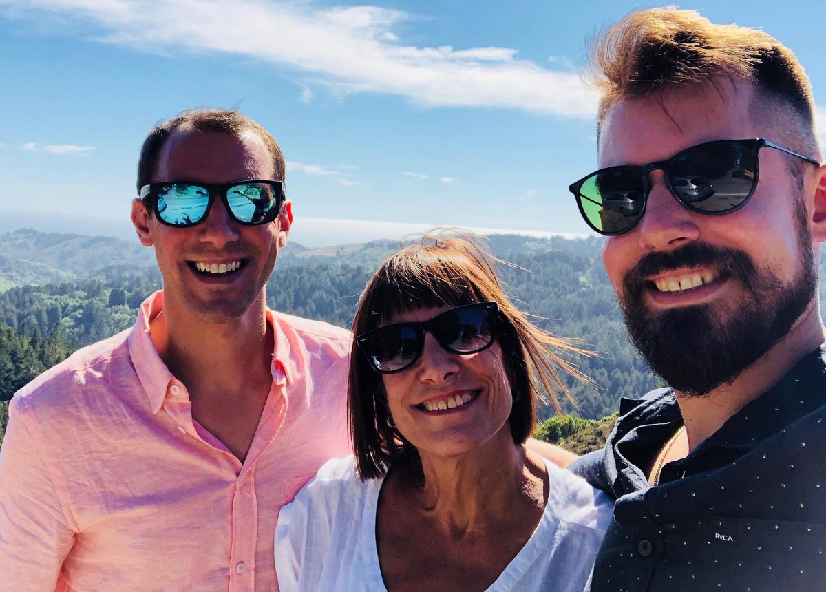 AlexHaganMMJ's tweet photo. Tuesday my mom, Fran Hagan, was laid to rest. 

She was 68.

Fran was loving, caring, and strong-willed. A fighter who persevered when times were tough. 

She went out a world champ. 

A world champion of love and strength. 

I love you mom. https://t.co/K5KArTJiee