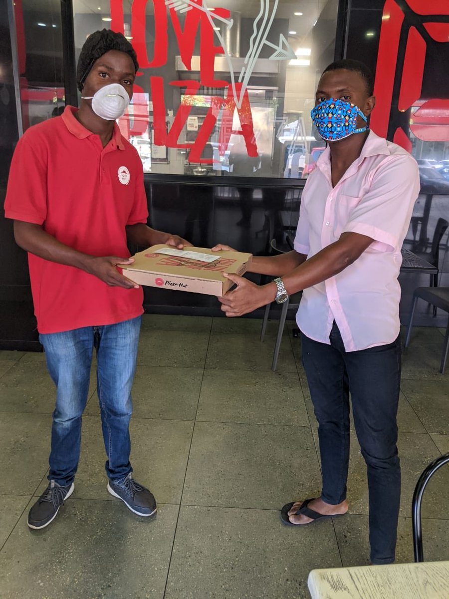 Parabéns ao vencedor do prêmio "Encontre as diferenças", Hêlvio Gulube.  Para ganhar prêmios quentes e deliciosos, põe gosto na nossa página e siga-nos para ver quais jogos você pode participar para perder ganhar e  muito 🙂