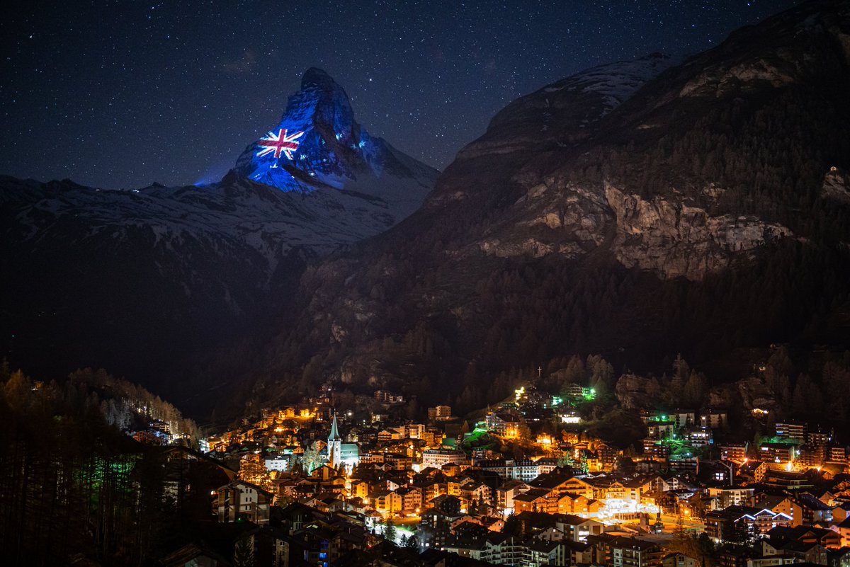 Australia is having a hard time with the bush fires and now the Coronavirus. Today we think of the Australian people and send hope and courage to get through the crisis well. #Australia #Zermatt #Matterhorn
zermatt.ch/en/hope