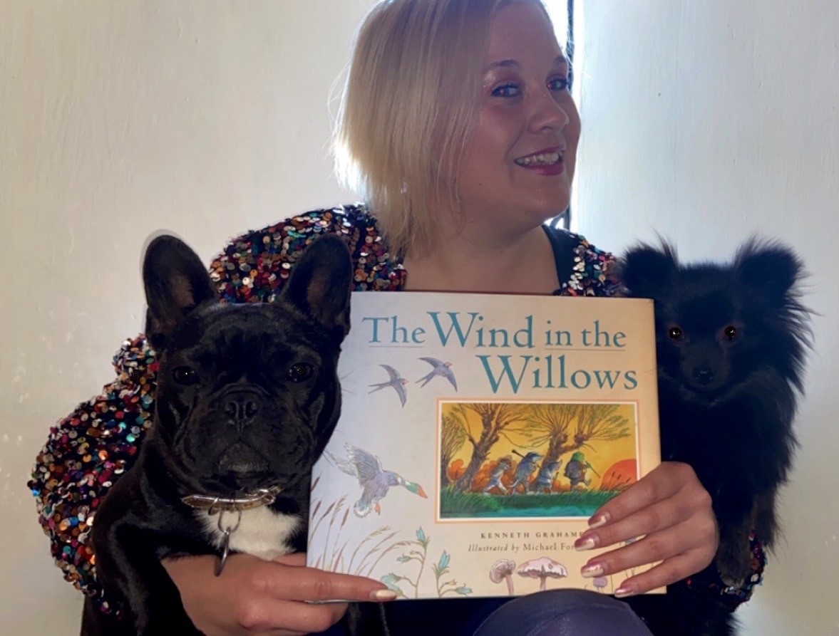 Liza recommends 'One for the money' by Janet Evanovich. And Kestra recommends 'The Wind in the Willows' by Kenneth Grahame- "This book make me VERY happy as it’s filled with friendship, animals and adventure – my perfect combination!”