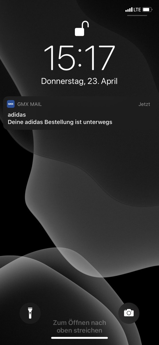 Domi_TheView's tweet photo. @MKTuningDO @adidas Ach auch mal... Kommen die T-Shirts doch noch vorm Winter. 🙄 https://t.co/dAQmI9yCsw