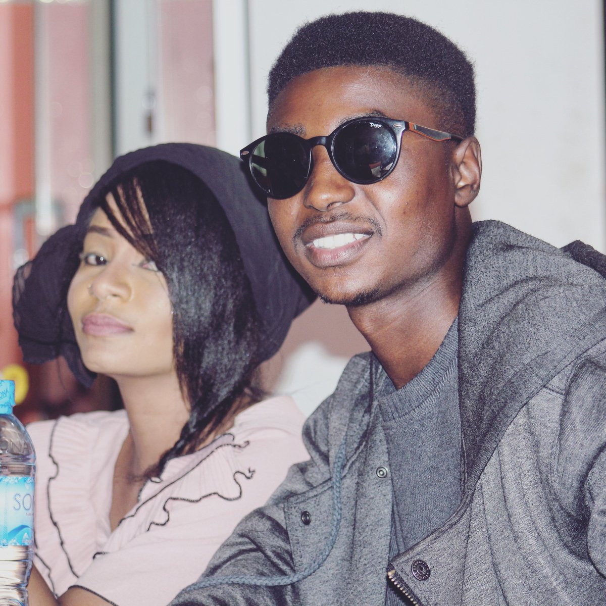 Pridesalim1's tweet photo. Hi guys, Hi everyone
#Karpa ku manta #_Baby #FEENAH video #still #trending
Tare da #Mozee ku shirya.👊👊👊
@alameen_producer @shabaastaheer @ab_staff07 @cp_master_ @ClassiQ_ @kallsom__ @Lil_princee_ @teeswagg_ https://t.co/rVKV6w2Xjx