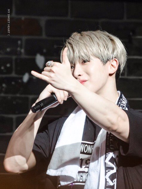HisakoHirakawa's tweet photo. ウォノがずっと一緒にいるって約束してくれたこと、忘れないよ。
#RememberWhenWonho made a promise he’s always by Monbebe’s side forever.
#AlwaysTogetherMX7
#고마워요원호
@OfficialMonstaX
@official__wonho
@STARSHIPent
@Highline_Ent
@eshygazit https://t.co/KruuRPIj4F