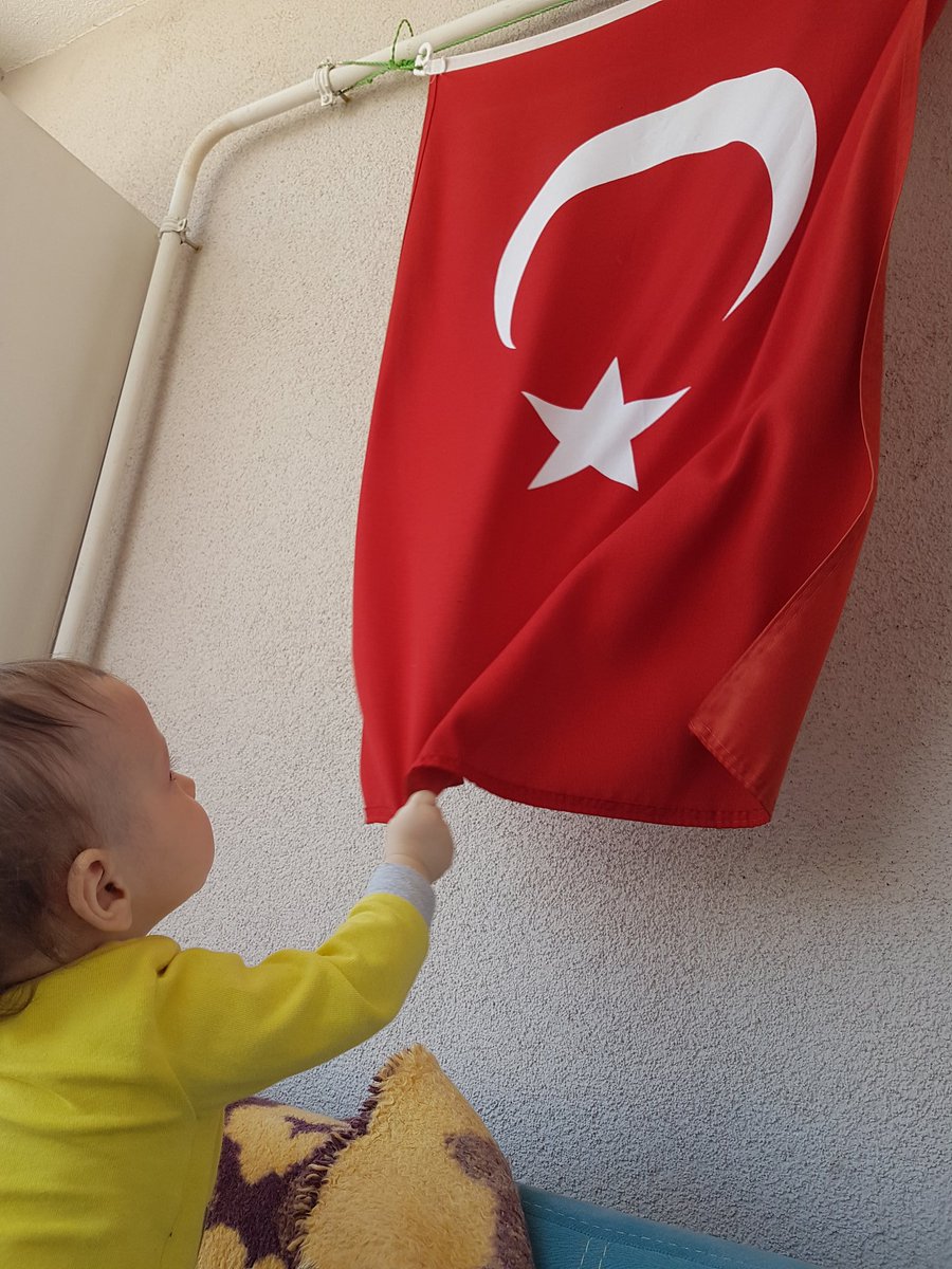 cvdtbl's tweet photo. NE MUTLU TÜRK'ÜM DİYENE 🇹🇷
#23NisanKutluOlsun https://t.co/UDEbtdeCjX