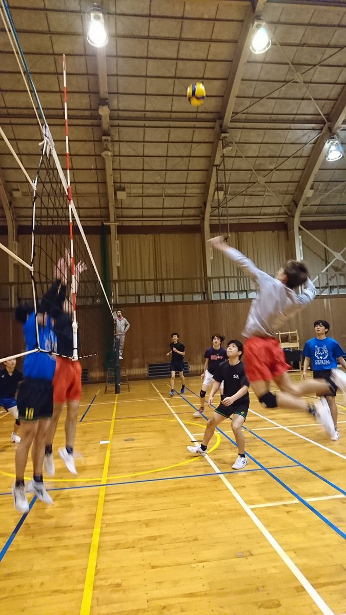 山口大学男子バレーボール部 部員紹介 その3 名前 中田 琳士 りお 学年 新2年生 ポジション Oh ひとこと 卍 三原からの刺客 一時期 女バレのミカサボールの中に三原高校のボールが紛れていたため 入部当初はボールを取り返しに来たと騒がれていた 山口大学男子バレーボール部 部員紹介 その3 名前 中田 琳士 りお 学年 新2年生 ポジション Oh ひとこと 卍 三原からの刺客 一時期 女バレのミカサボールの中に三原高校のボールが紛れていたため 入部当初はボールを取り返しに来たと騒がれていた