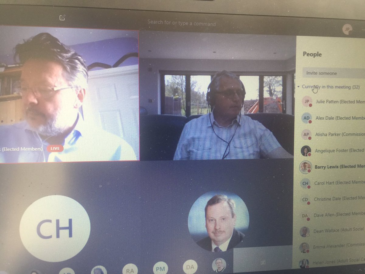 CllrJuliePatten's tweet image. First live cabinet meeting #democracyinprogress @EddieBisk @Derbyshirecc