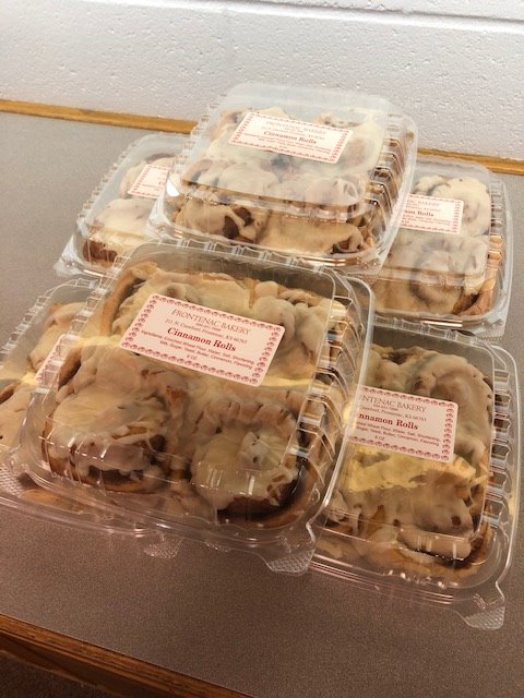 Thank you Amy Wofford and Mike Mjelde for the scrumptious cinnamon rolls from Frontenac Bakery. We really appreciate the thoughtful gesture! @frontenacbakery <a href="/mjelde23/">Mike Mjelde</a>