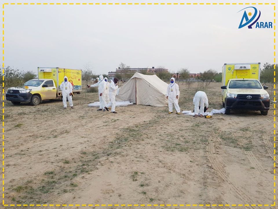 Nisarnabeel1's tweet photo. Mere words can never be enough to admire your action because the work ARAR workers are putting in is beyond words can express.
#ARARcoronasaviours
#ARARservinghumanity
#COVID19 https://t.co/Qtt6vpoybC