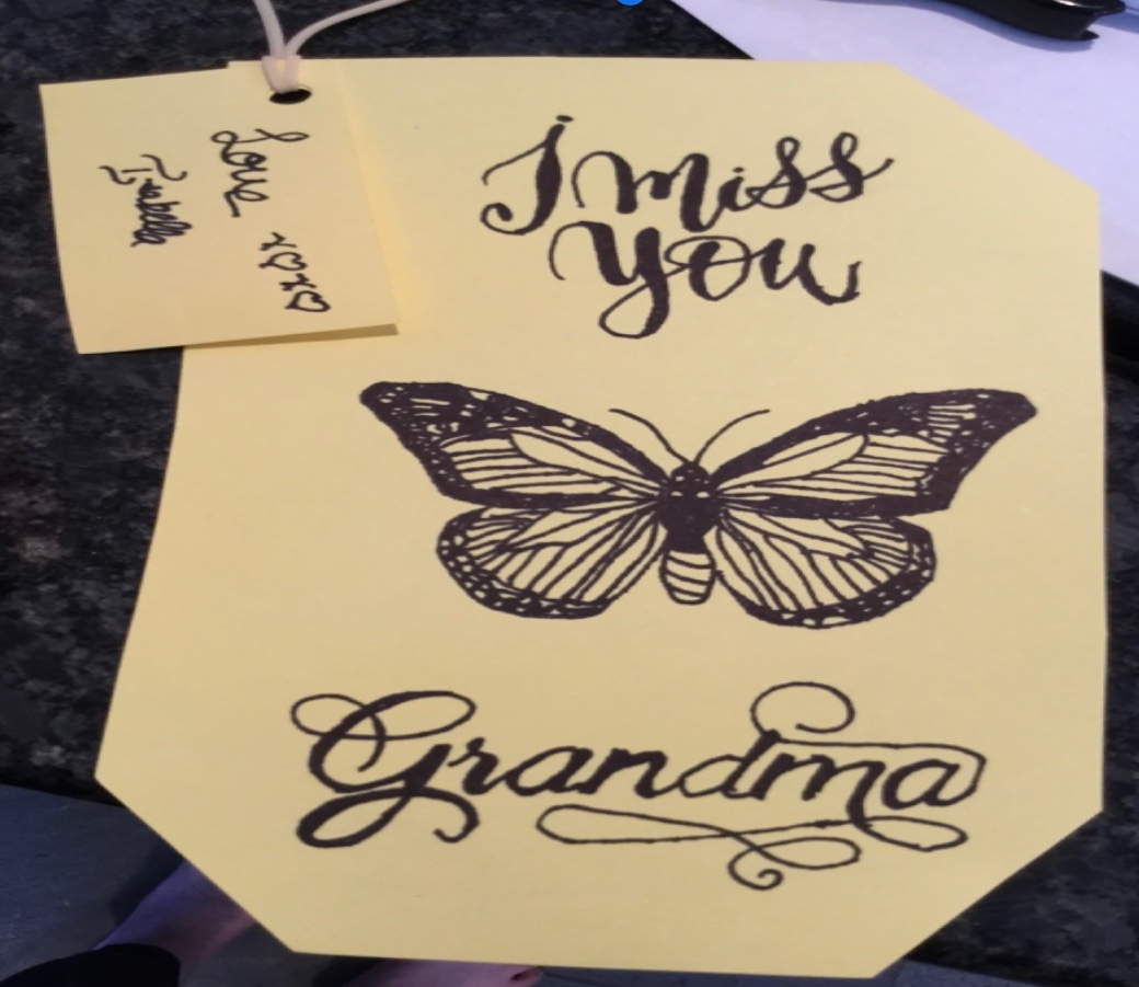 ThorneGuidance's tweet photo. We continue to be amazed by the resilience of our students during this time. Isabella C. spent some of her quarantine days leaving flowers for “everyone I love &amp; spread some love.” We are so proud of your kind heart &amp; we love the tags u made! ❤️ @DrMegYoung @thorne_ms @ThorneSAC https://t.co/ZAvMLfif0h