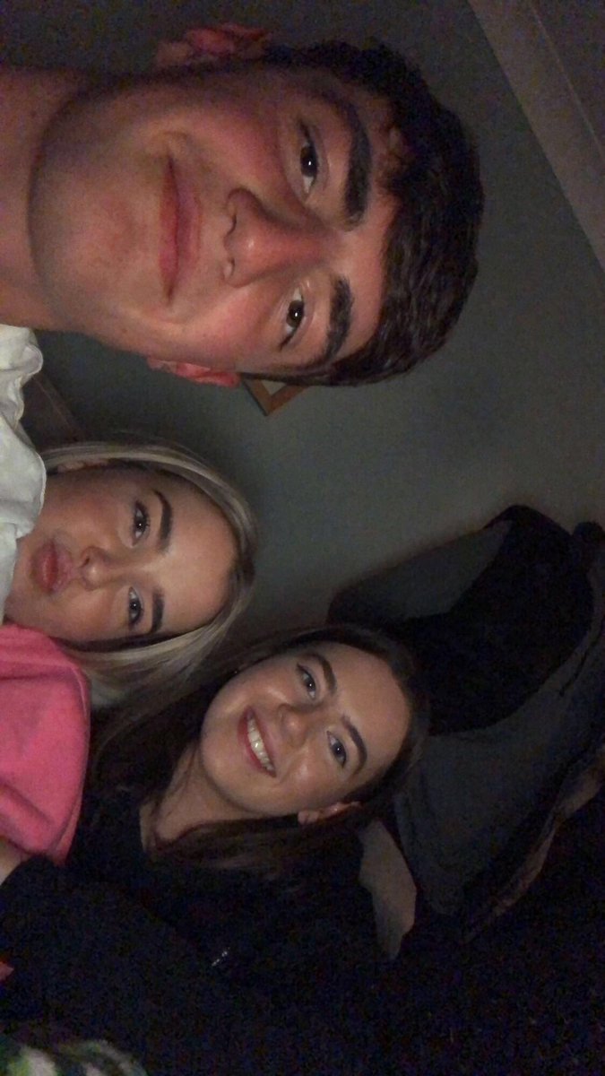 lawry_angus's tweet photo. Happy 18th bday Campbell!! Hope u enjoy your day as much as u can and I’ll hopefully see u soon to celebrate🍾 lots of love xx @campbell4652 
Ps take us back to these days:( https://t.co/9uJjkdvuP1