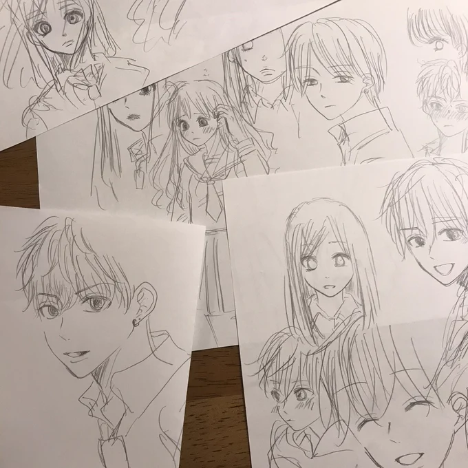 イラストや落書きは普段あまり描かない(描けない)けど、企画段階で考えながら描くとはあるのでその雑描きたち?
少女漫画も早く日の目が見れると良いけど… 