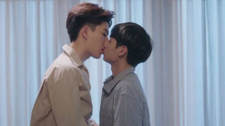 --- THEORY OF LOVE teaches us that love is not always rainbows and butterflies. You will definitely get hurt. After all the hurt and heartbreak, there will always be warmth and love  #OffGun