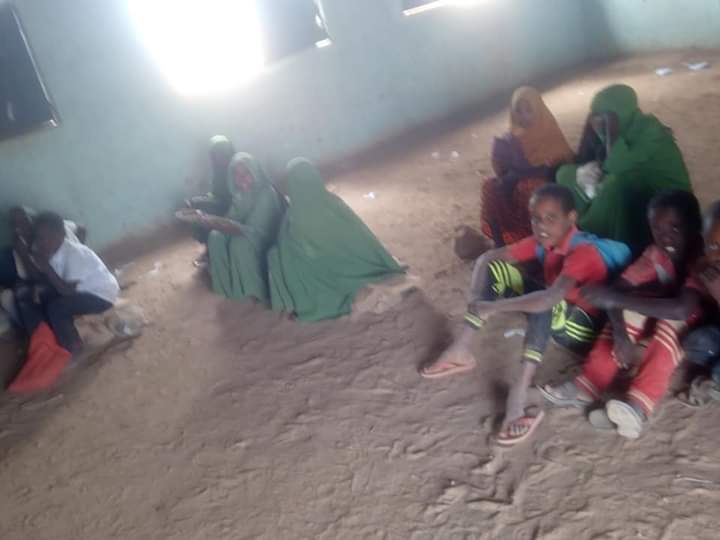 Hershymu's tweet photo. Education CS Magoha said Children are learning from home using online platforms hence there is no need of postponing national examinations, he is talking as if he doesn't know the situation on the ground.....

#education
#StudyAtHomeCrap 
#CJP_HelpStudents 
#edchat https://t.co/TrDqDpZqPA