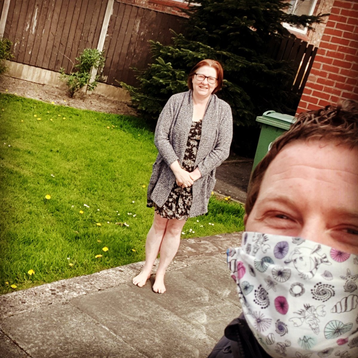 Day 🚛 1209

Say Hi 2 this lovely lady Angela🙋🏻‍♀️
We have a good chat 🗣everyday when delivering 🚛 her food 📦 from Sunshine House ☀️

Hope every1 is having a good day We Keep Going 🙂👍🏻

#1209 #Thursday #Community #Food #Delivery #Charity #TheWiganDeliverer #FindAWay #WeKeepGoing