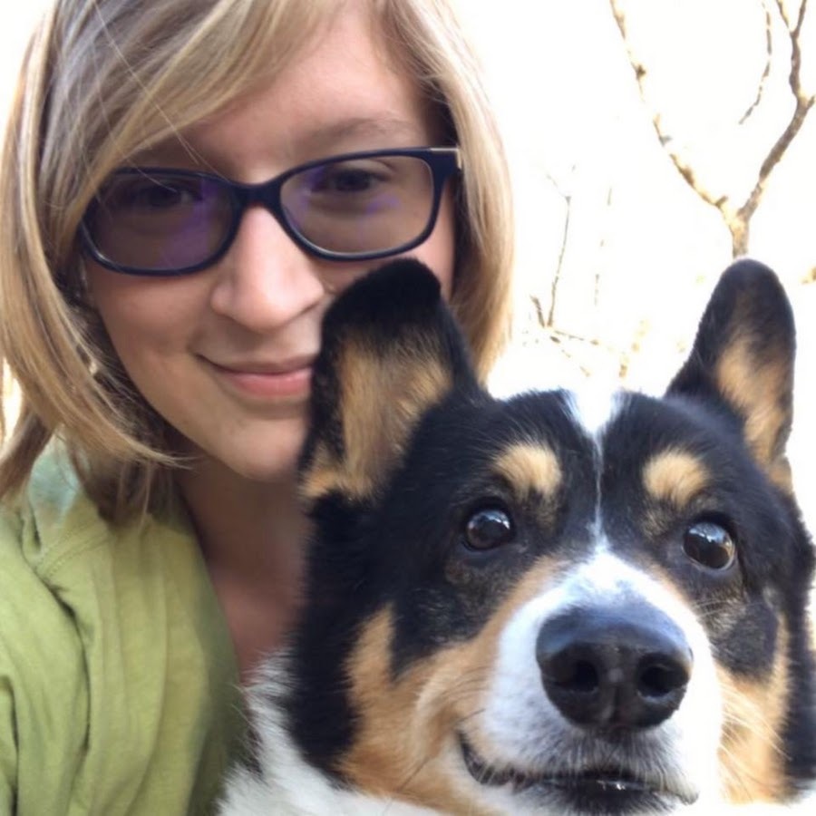 Our very own MS &amp; HS art teacher, Ms. Barckholtz, has a youtube channel that is dedicated to a variety of drawing lessons ranging from simple cartoons to colored pencil techniques. These videos are intended to help students build fine motor skills while … youtube.com/channel/UCITxk…