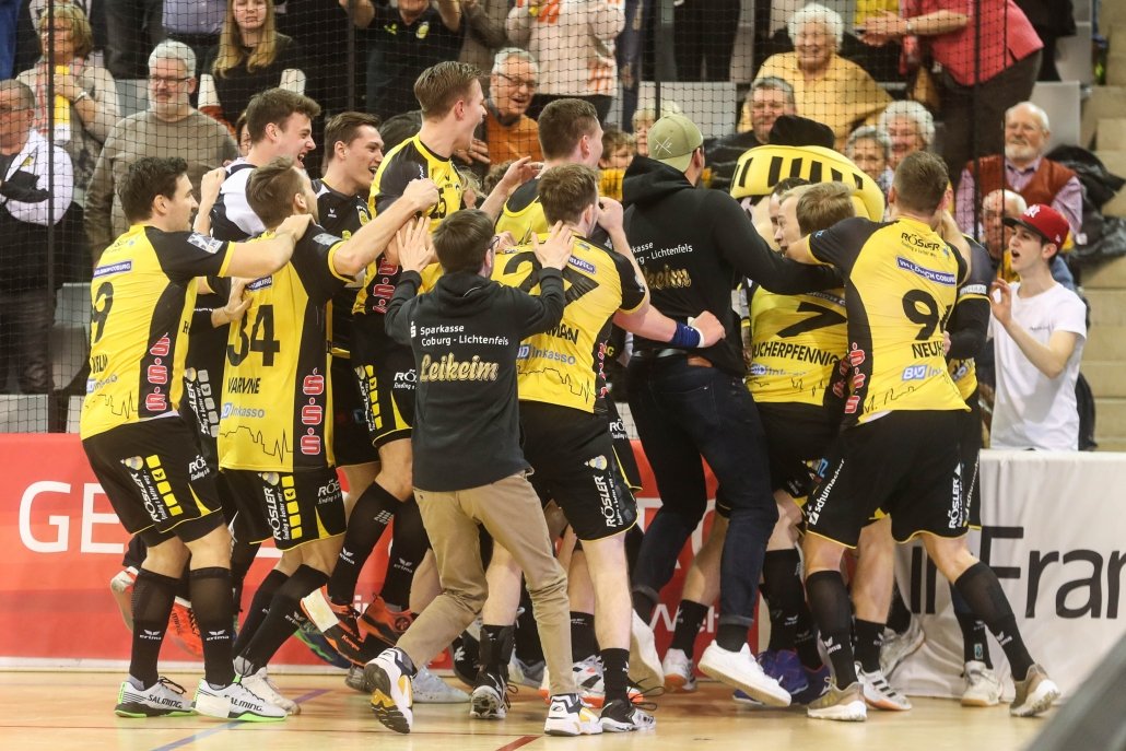 Coburg is Back.
Glückwunsch dem @HSC2000Coburg zum Aufstieg in die Handball Bundesliga.
#coburgisback https://t.co/mjBx6fzNBv
