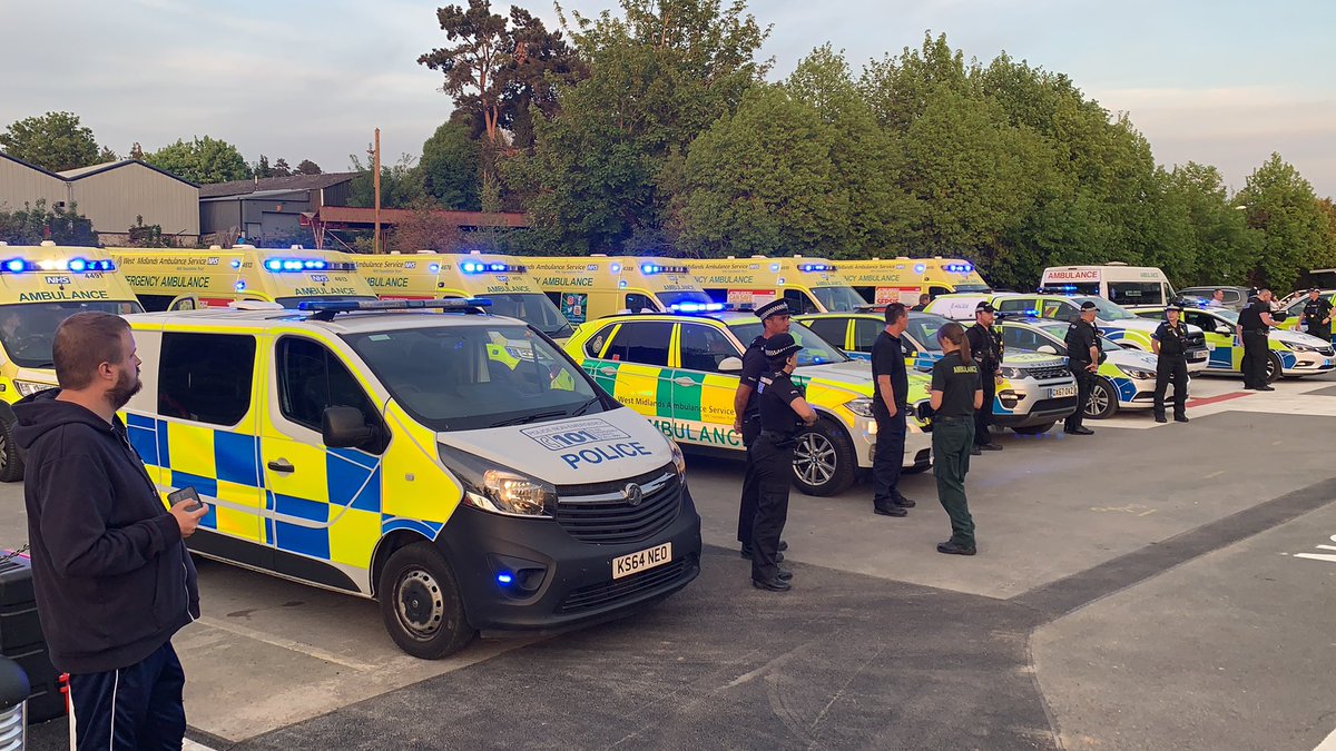 Getting ready for the 8 o’clock clap for carers outside Hereford County Hospital. Looking forward to something very special this evening...<a href="/WyeValleyNHS/">Wye Valley NHS Trust</a>