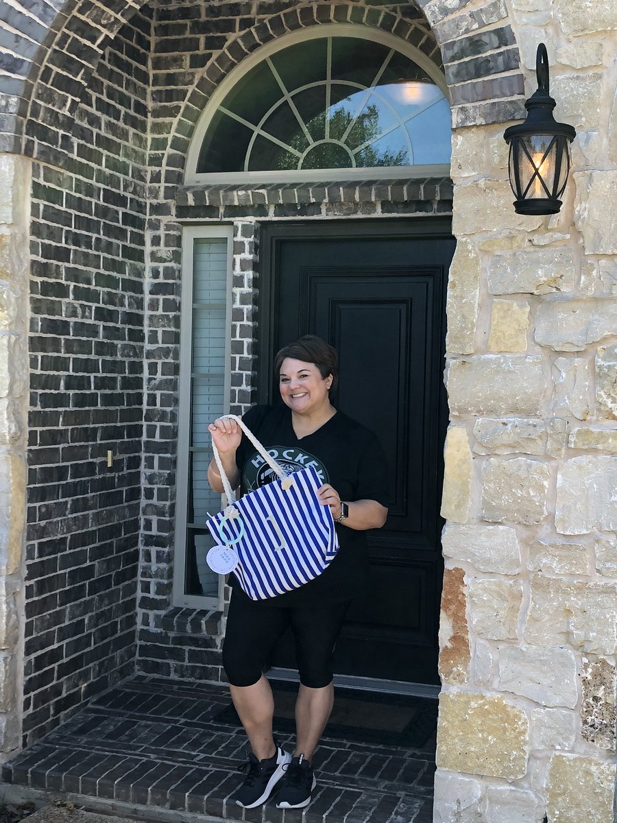 FisherElemPTA's tweet photo. Thank you Fisher PTA Hospitality for putting together these amazing Teacher Appreciation gifts!  We love our Fisher teachers and staff!! @FisherElem https://t.co/gslhRsqHuh